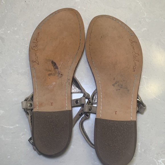 Sam Edelman suede Tan flat sandals, size 8 - Picture 4 of 7